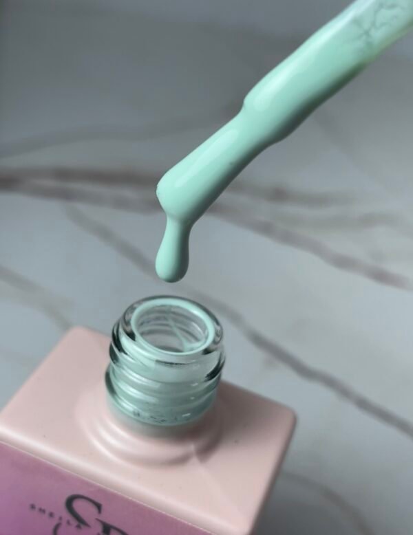 Esmalte verde, pastel clarito
