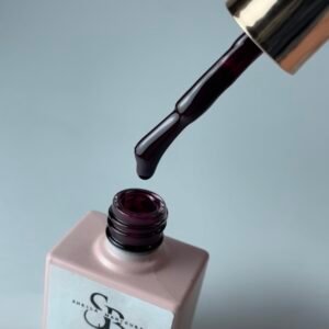 Gel polish ciruela