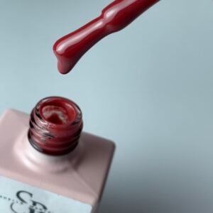 Gel polish granate