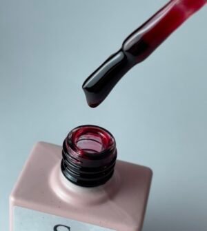 Gel polish rubí