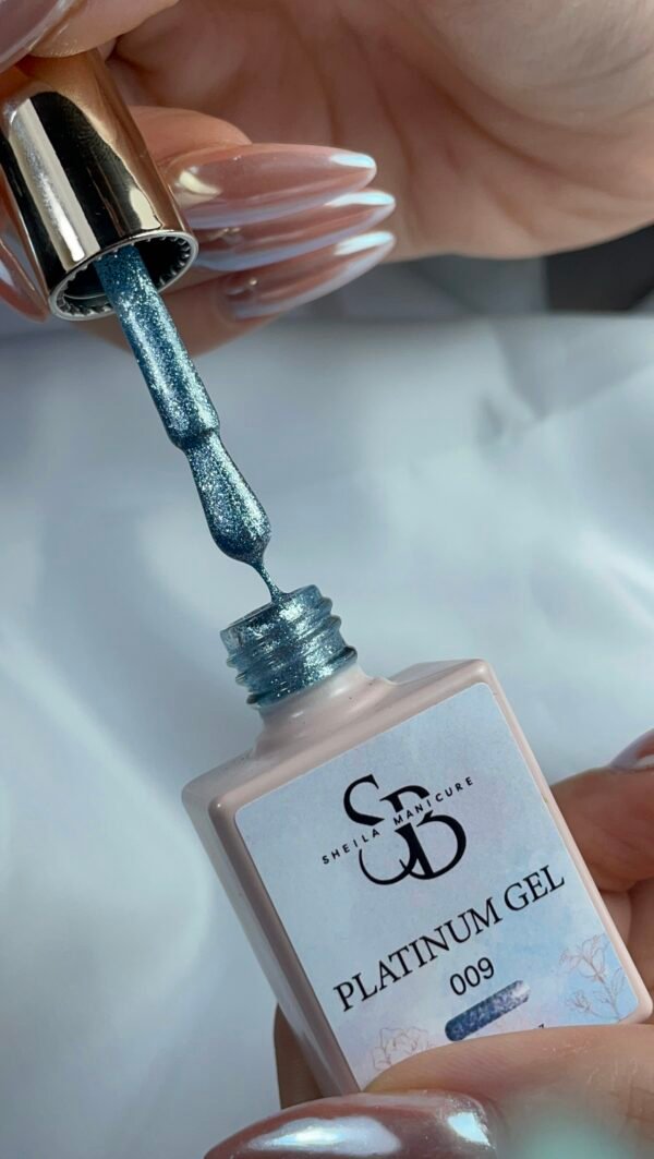 IMG_9370 Esmalte gel PLATINUM AZUL claro