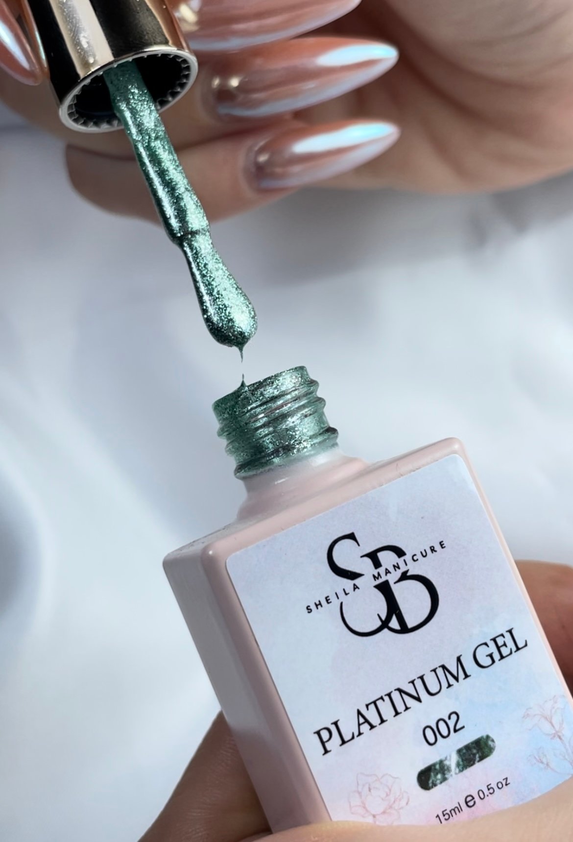 Esmalte gel PLATINUM verde - Imagen 2